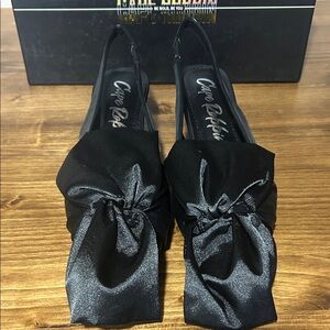 Cape Robbin Black Satin Bow Heels new in box size 6